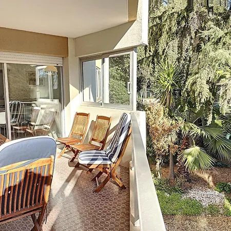 Apartment A Deux Pas Des Plages Du Midi 305l